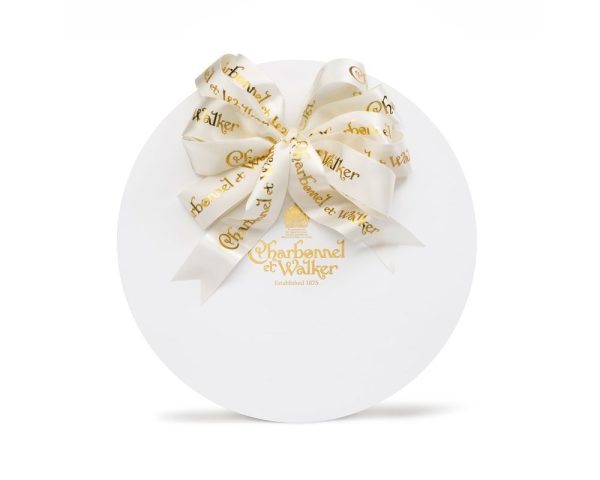 Luxurious 2000g  Boite Blanche with Milk and Dark Chocolates (with alcohol) - Image 6