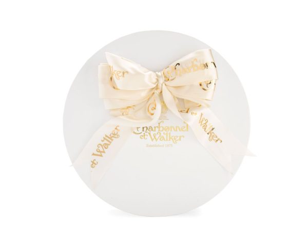 Luxurious 2000g Boite Blanche with Milk and Dark Chocolates ( without alcohol) - Image 7
