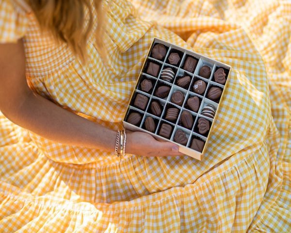 Heritage - Fine Milk Chocolate Selection - Image 2