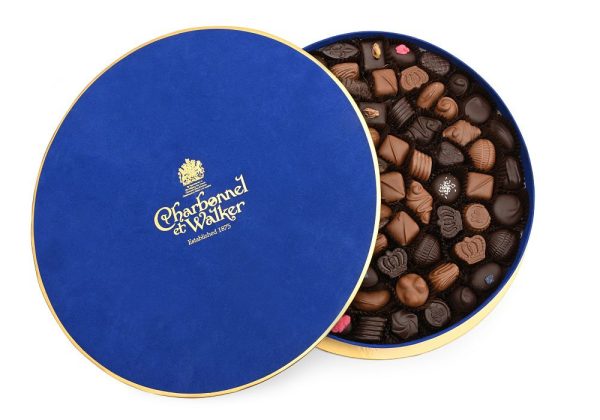 Luxurious Boite Marine 1000g with Fine Milk and Dark Chocolates (without alcohol)
