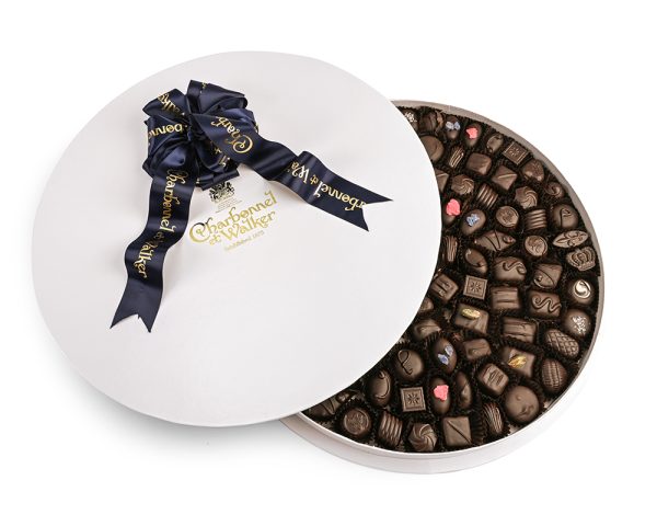 Luxurious 2000g Boite Blanche with Fine Dark Chocolates ( with alcohol)